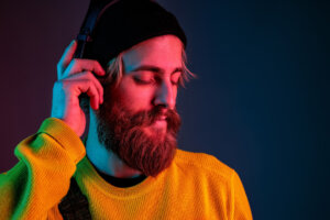 Top 5 Secrets That Make Spotify Songs Go Viral 